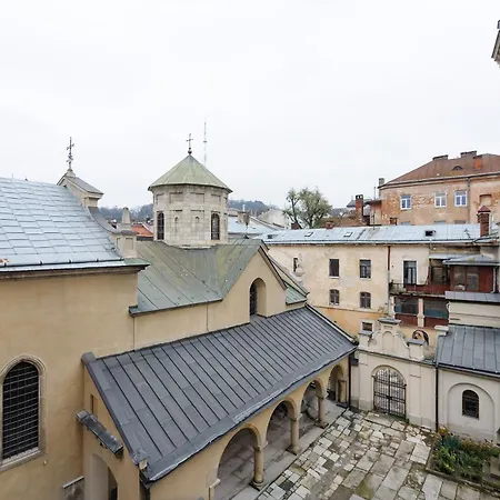 для цінувальників львівського середньовіччя Lviv
